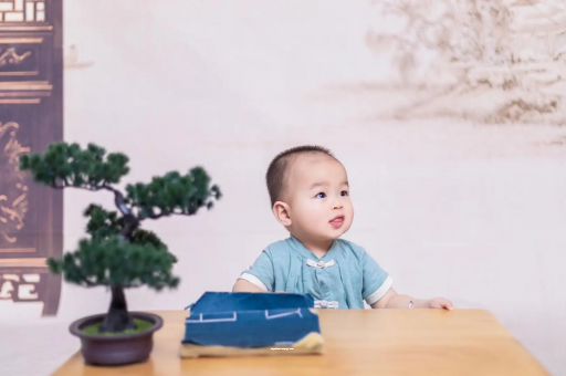 霍邱宝宝眼屎多是什么原因